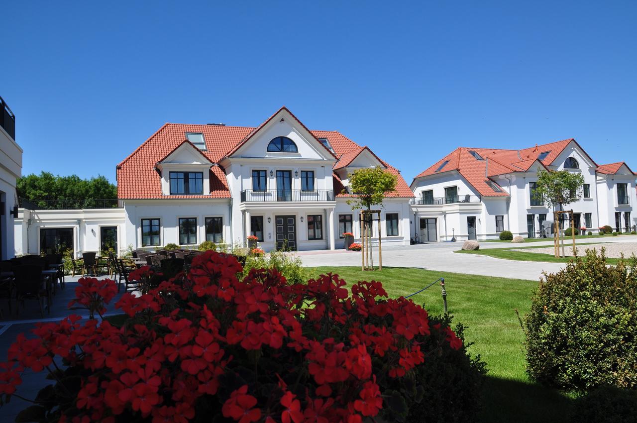 Avalon Hotel Bellevue Fehmarn Exterior photo